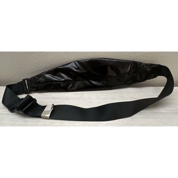 Free People FP Movement Black FannyPack Sling Bag NWOT - Picture 5 of 10